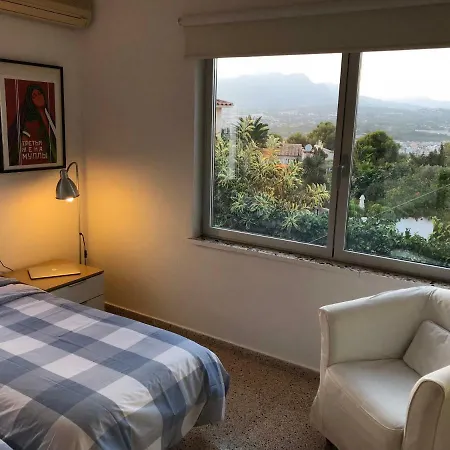 111 Camino De La Cantera Villa